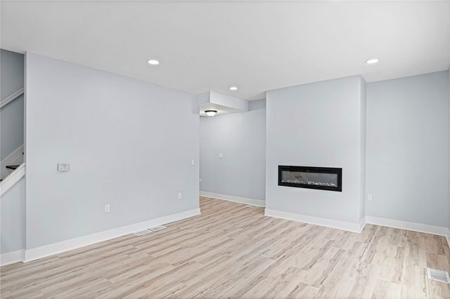 4239 Stanley St, Greenfield, PA 15207