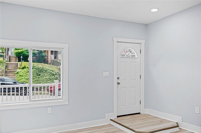 4239 Stanley St, Greenfield, PA 15207