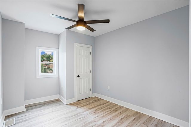 4239 Stanley St, Greenfield, PA 15207
