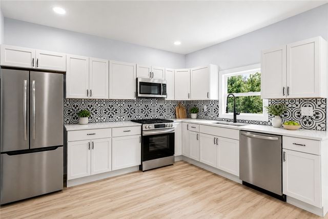 4239 Stanley St, Greenfield, PA 15207