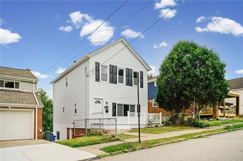 4239 Stanley St, Greenfield, PA 15207