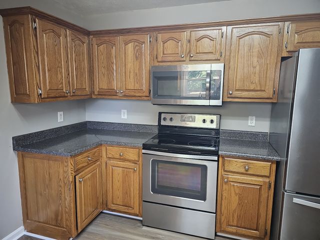 1994 Overland Dr, Chapel Hill, TN 37034