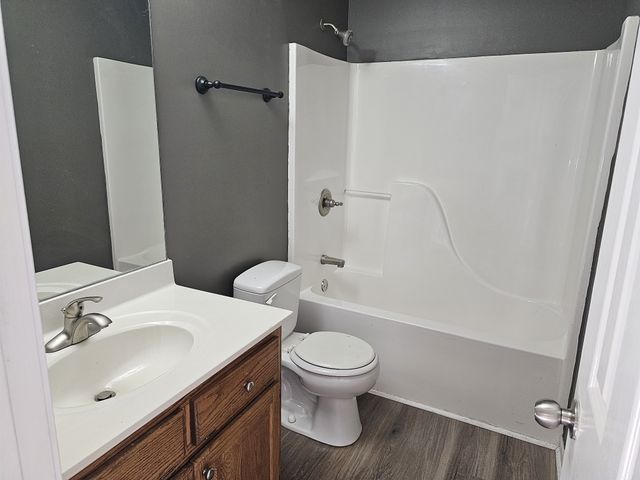 1994 Overland Dr, Chapel Hill, TN 37034