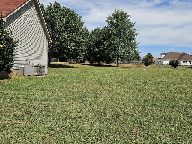 1994 Overland Dr, Chapel Hill, TN 37034