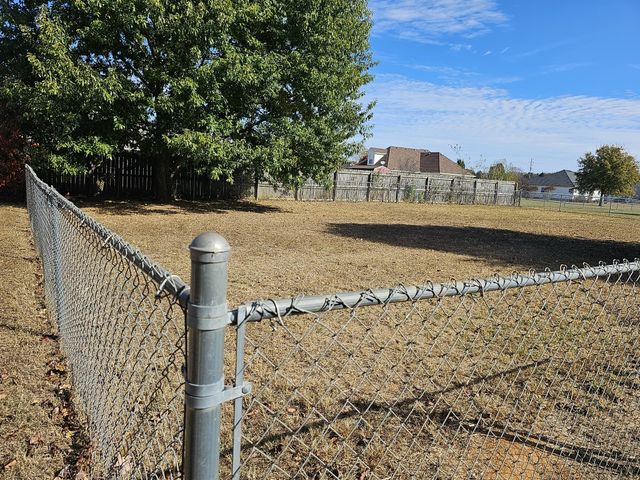 1994 Overland Dr, Chapel Hill, TN 37034