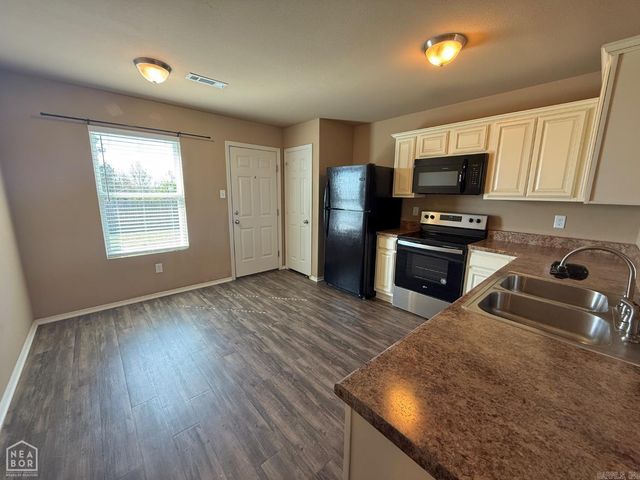 202 Harper Drive, Brookland, AR 72417