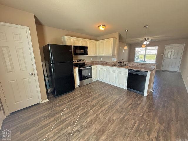 202 Harper Drive, Brookland, AR 72417