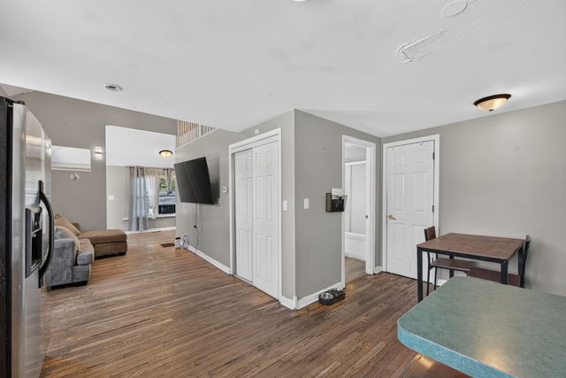 1149 S Spencer Street, Aurora, IL 60505