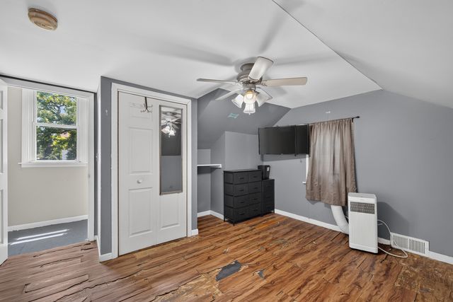 1149 S Spencer Street, Aurora, IL 60505