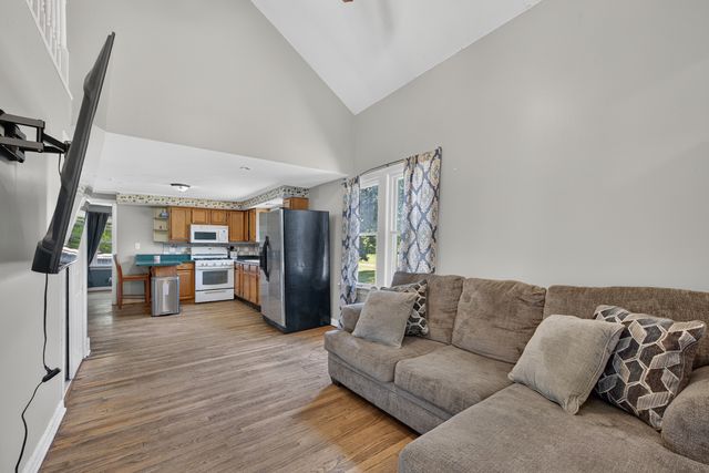 1149 S Spencer Street, Aurora, IL 60505
