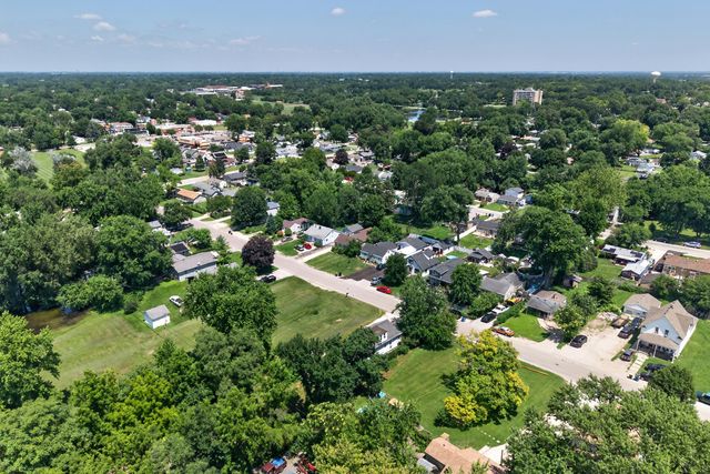 1149 S Spencer Street, Aurora, IL 60505