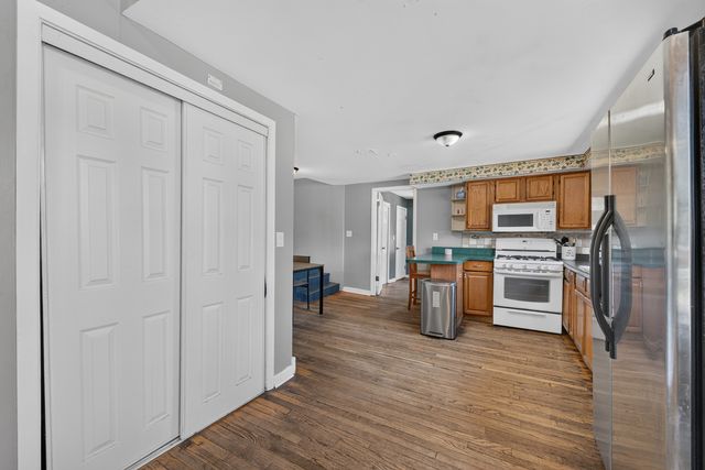 1149 S Spencer Street, Aurora, IL 60505