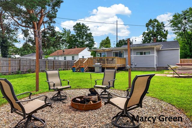 1519 Grant Avenue, Grand Haven, MI 49417