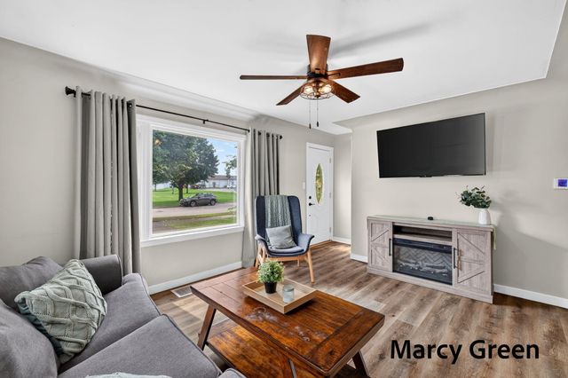 1519 Grant Avenue, Grand Haven, MI 49417