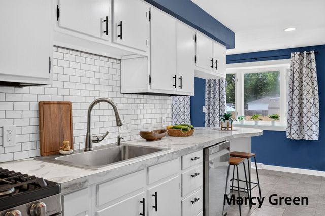 1519 Grant Avenue, Grand Haven, MI 49417