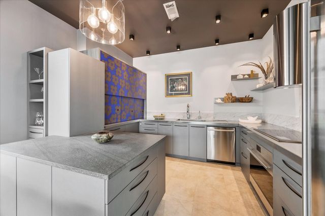 500 Seawall Boulevard 1408, Galveston, TX 77550