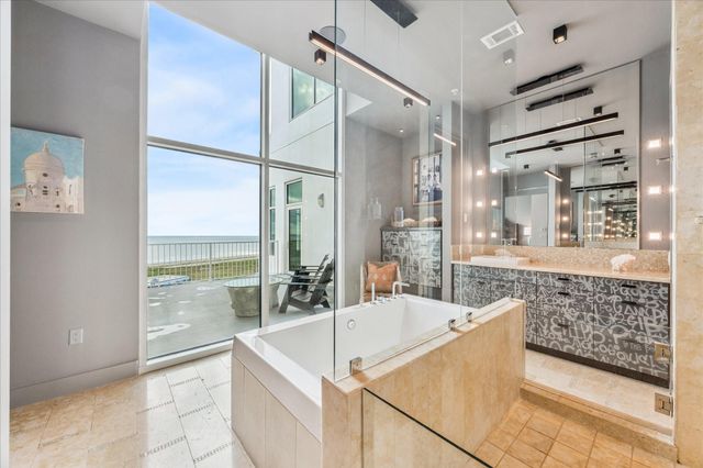 500 Seawall Boulevard 1408, Galveston, TX 77550