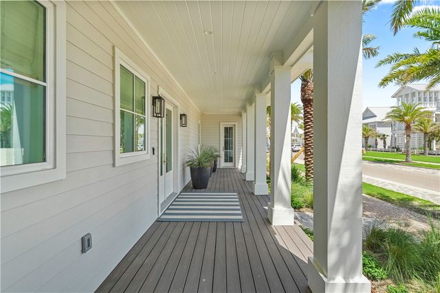 201 Laughter Lane, Port Aransas, TX 78373