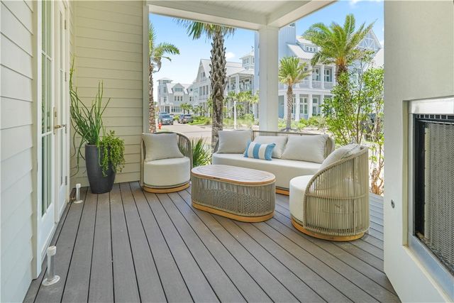 201 Laughter Lane, Port Aransas, TX 78373