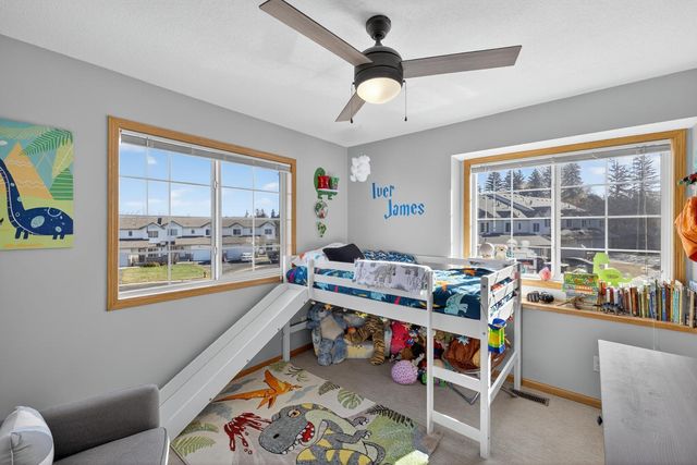 738 Baylee Place SW, Pine Island, MN 55963