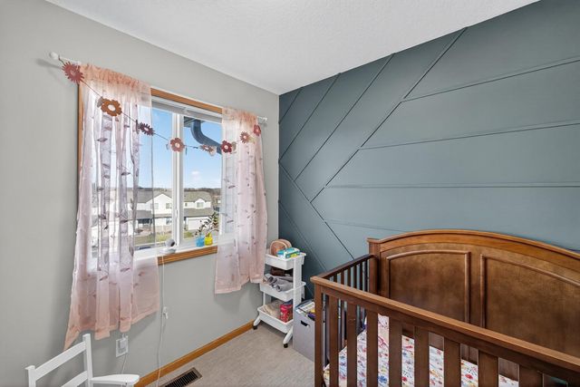 738 Baylee Place SW, Pine Island, MN 55963