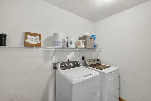 738 Baylee Place SW, Pine Island, MN 55963