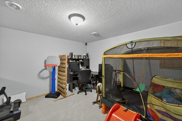 738 Baylee Place SW, Pine Island, MN 55963