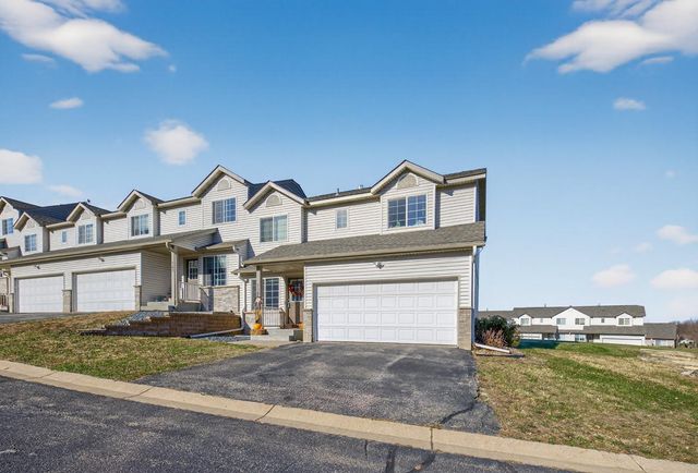 738 Baylee Place SW, Pine Island, MN 55963