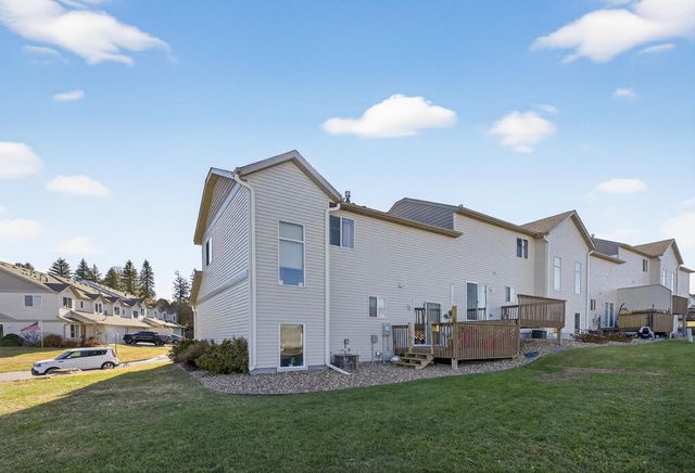 738 Baylee Place SW, Pine Island, MN 55963