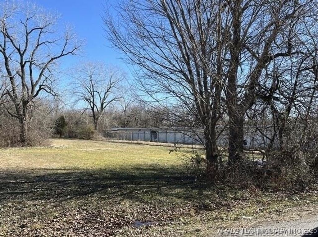 N Columbia Avenue, Tulsa, OK 74110