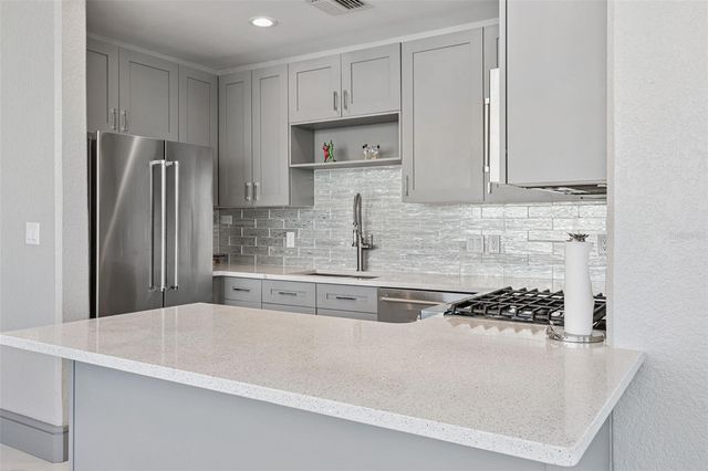 150 E ROBINSON STREET 1612, Orlando, FL 32801