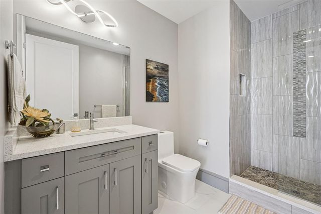 150 E ROBINSON STREET 1612, Orlando, FL 32801