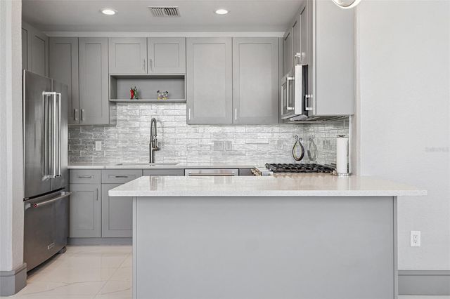 150 E ROBINSON STREET 1612, Orlando, FL 32801