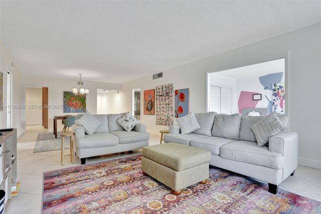 4020 W Palm Aire Drive 204, Pompano Beach, FL 33069
