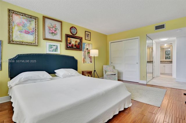 4020 W Palm Aire Drive 204, Pompano Beach, FL 33069