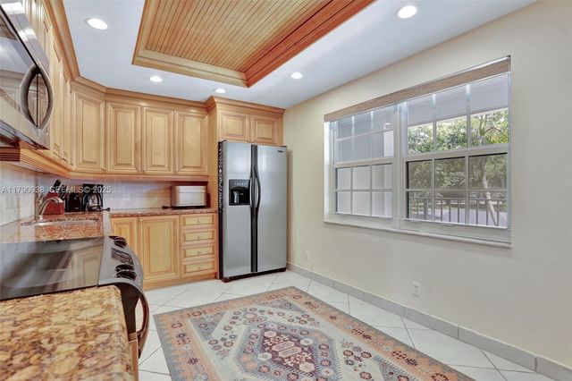 4020 W Palm Aire Drive 204, Pompano Beach, FL 33069