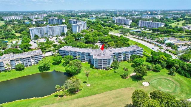 4020 W Palm Aire Drive 204, Pompano Beach, FL 33069