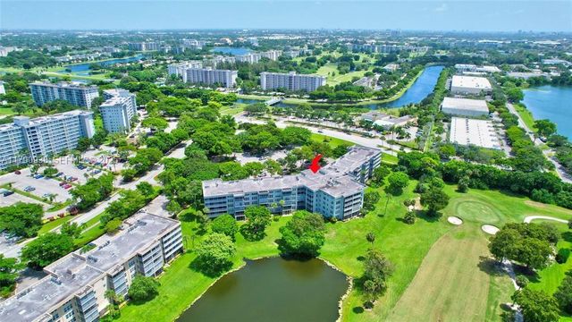 4020 W Palm Aire Drive 204, Pompano Beach, FL 33069