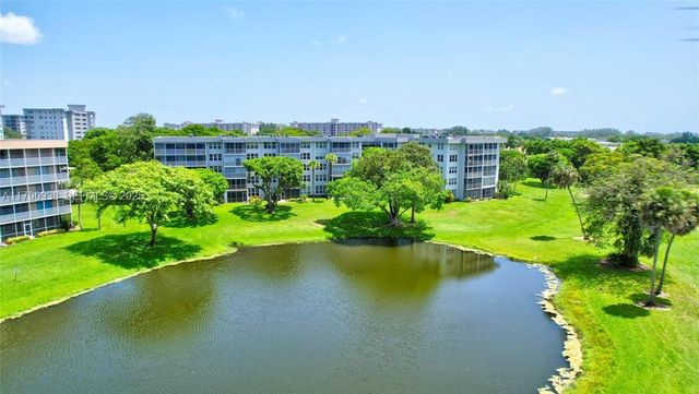 4020 W Palm Aire Drive 204, Pompano Beach, FL 33069
