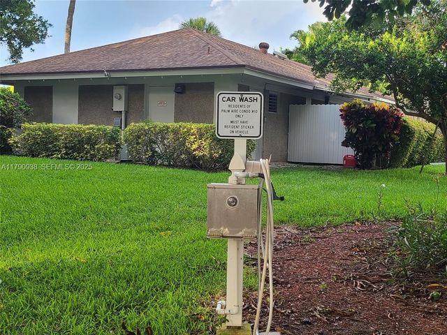 4020 W Palm Aire Drive 204, Pompano Beach, FL 33069