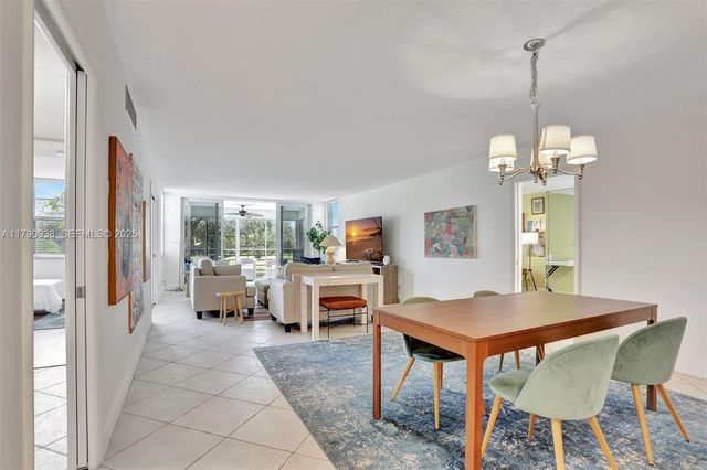 4020 W Palm Aire Drive 204, Pompano Beach, FL 33069