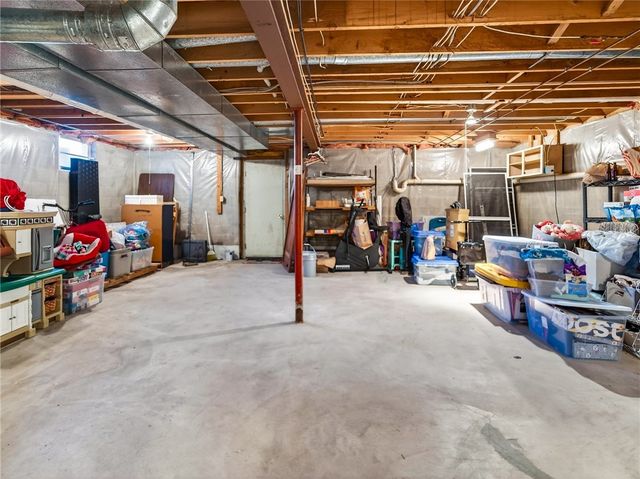 246 White Rabbit Trl Trail, Greece, NY 14612