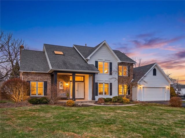 246 White Rabbit Trl Trail, Greece, NY 14612