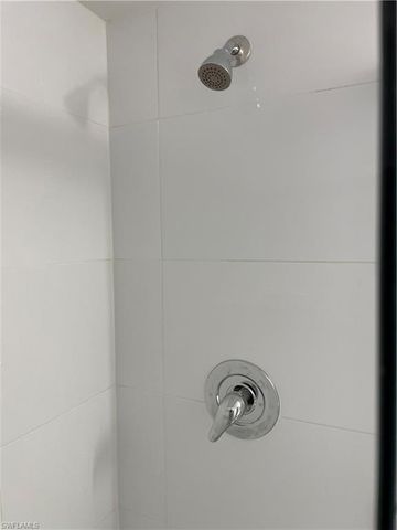 4906 Victoria DR 313, Cape Coral, FL 33904