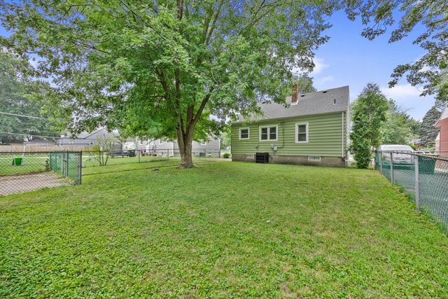 17949 Escanaba Avenue, Lansing, IL 60438