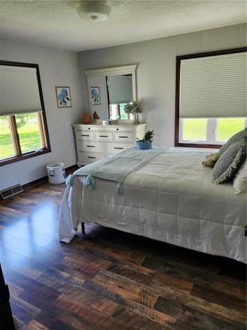 28200 S Grand River Road, Freeman, MO 64746