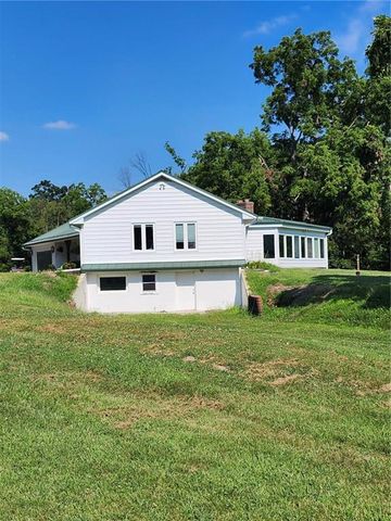 28200 S Grand River Road, Freeman, MO 64746