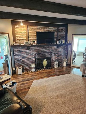 28200 S Grand River Road, Freeman, MO 64746