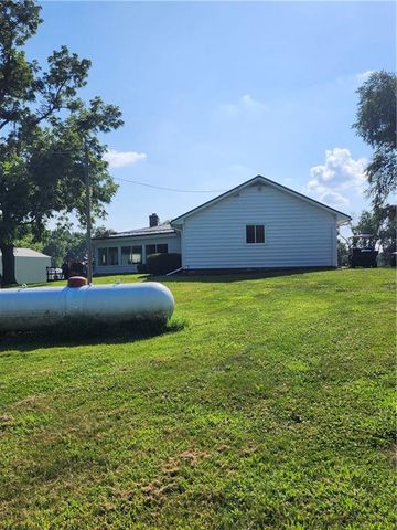 28200 S Grand River Road, Freeman, MO 64746
