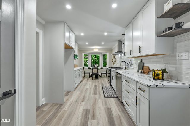 600 E Brittany Bay E, Raleigh, NC 27614
